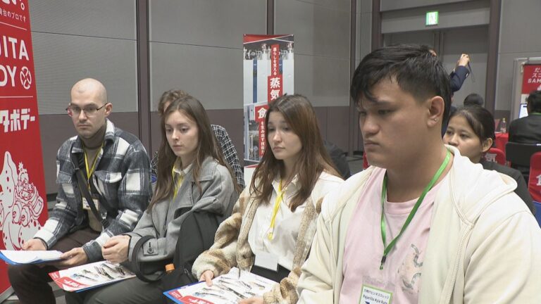 Feira de carreiras em Kagawa conecta estrangeiros a empresas locais